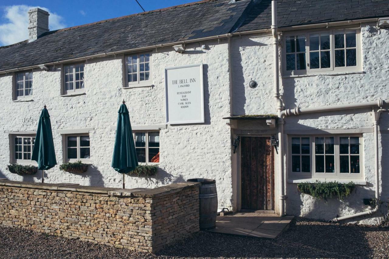 The Bell Inn Lechlade Exterior foto
